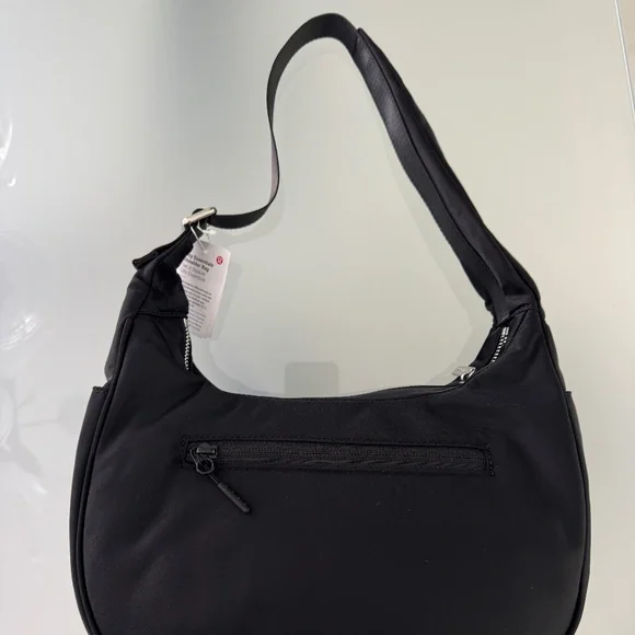 Lululemon Black City Essentials Shoulder Bag~NWT - Picture 2 of 7